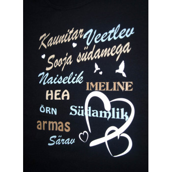 Kaunitar veetlev sooja südamega T-särk  